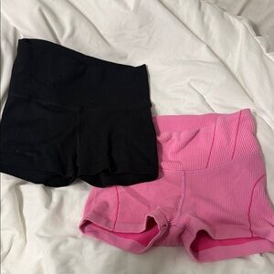 Aeria Women's Black and Pink Ribbed Shorts